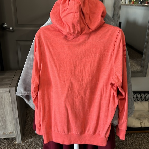 The North Face Zipper Jacket - Picture 5 of 5